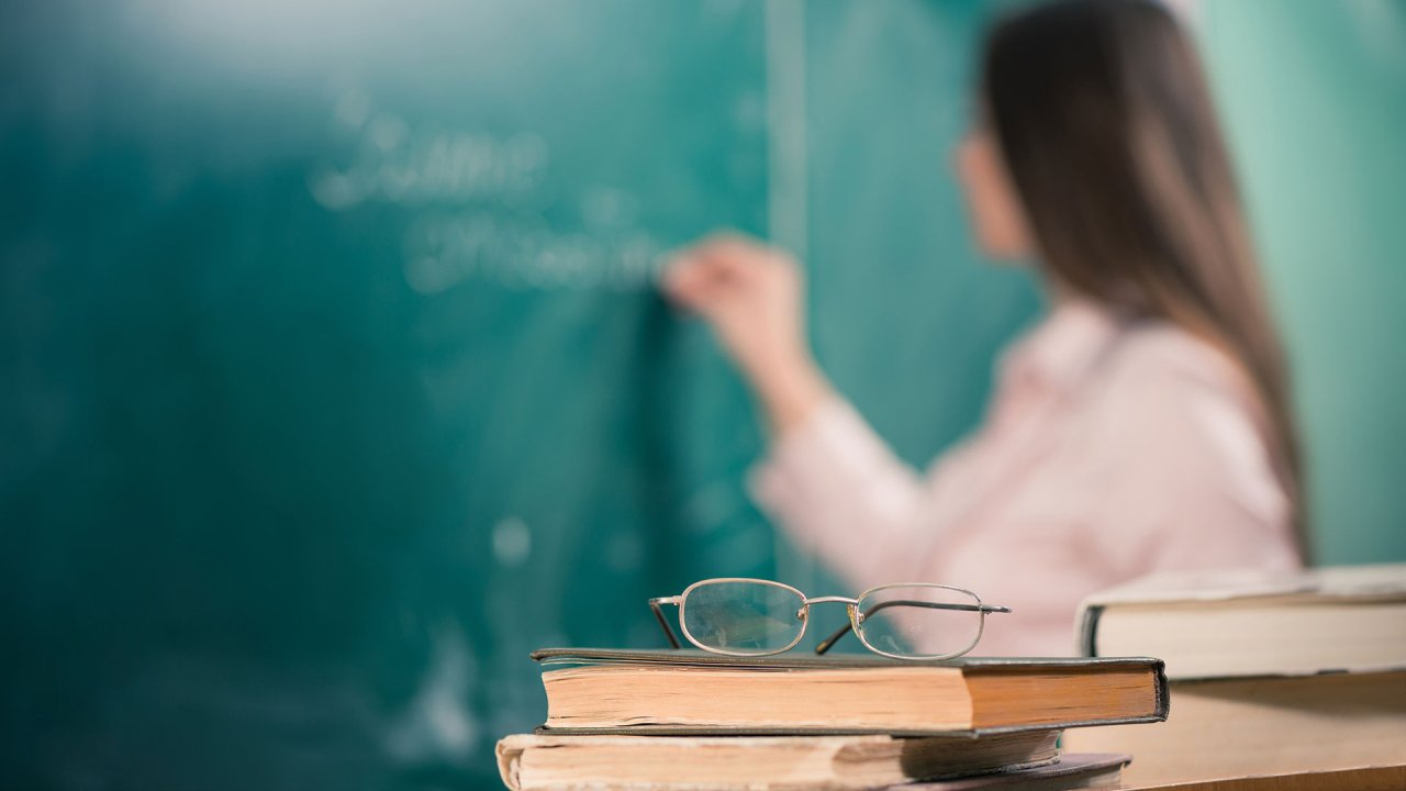 Öğretmenlere Ara Tatil Sürprizi: Sınav, E-Okul ve Eğitim Görevleri Belirlendi!