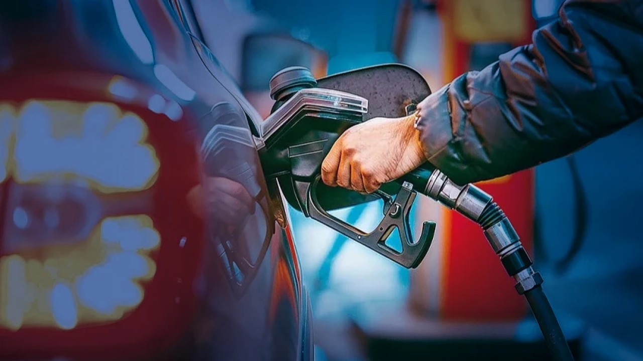 Motorine İndirim Geliyor! İşte 21 Ekim Güncel Akaryakıt Fiyatları
