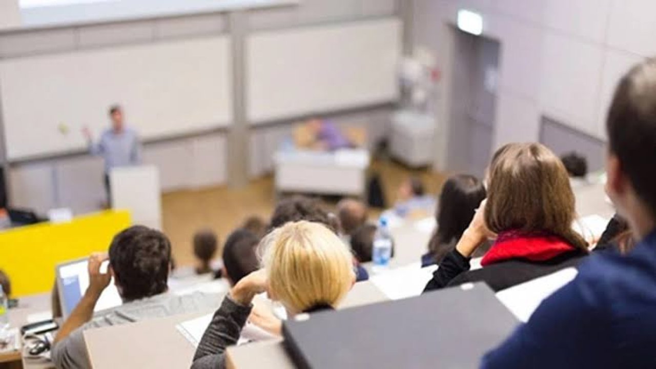 TÜİK Verilerine Göre Üniversite Mezunlarının En Çok Göç Ettiği Ülkeler Belli Oldu