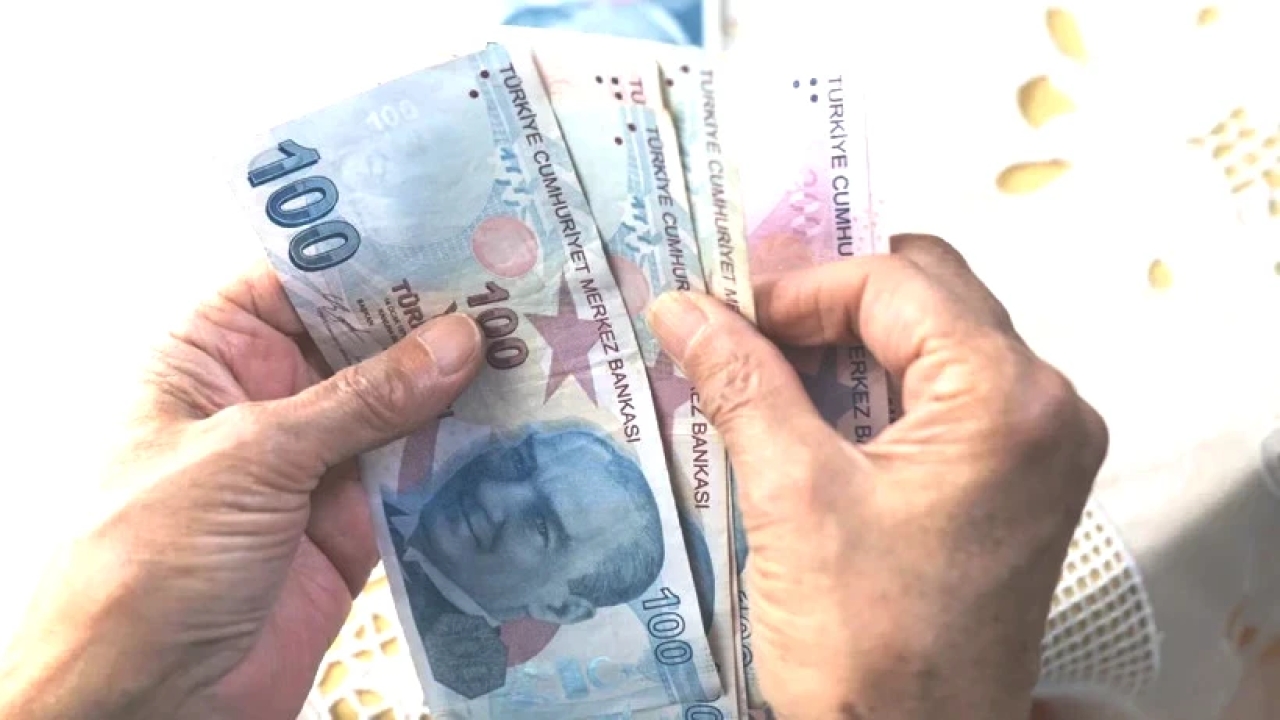 Yeni Torba Yasada Sürpriz Düzenleme! Ailelere 5 Yıl Boyunca Her Ay 11.500 TL Destek!